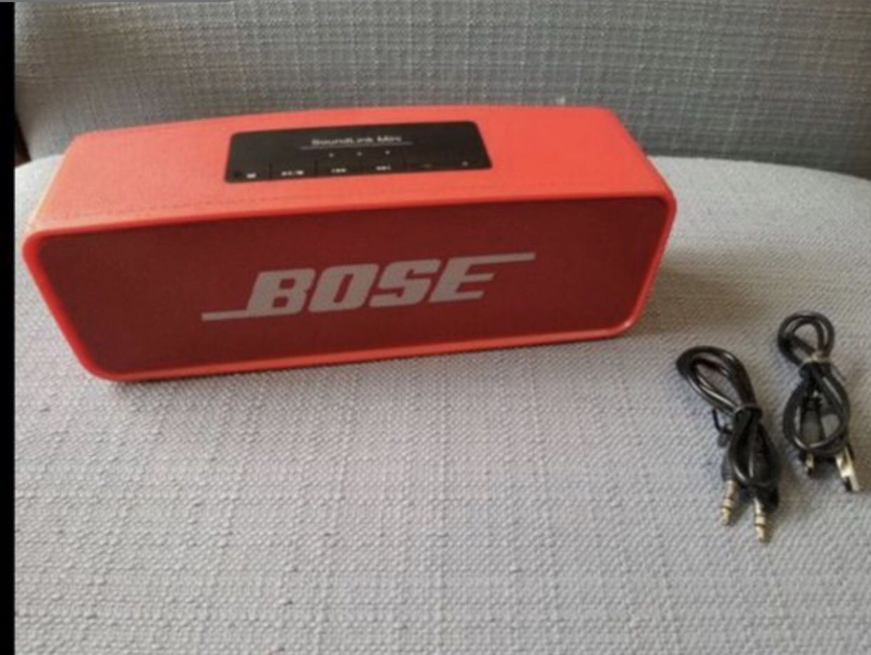 THESE ARE BLUETOOTH WIRELESS SPEAKERS THAT SOUND GOOD! {{{NOT BOSE}}}