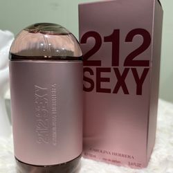 Carolina Herrera 212 Sexy Perfume 