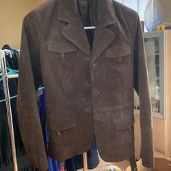 Size M Women’s Brown Leather Jacket $10
