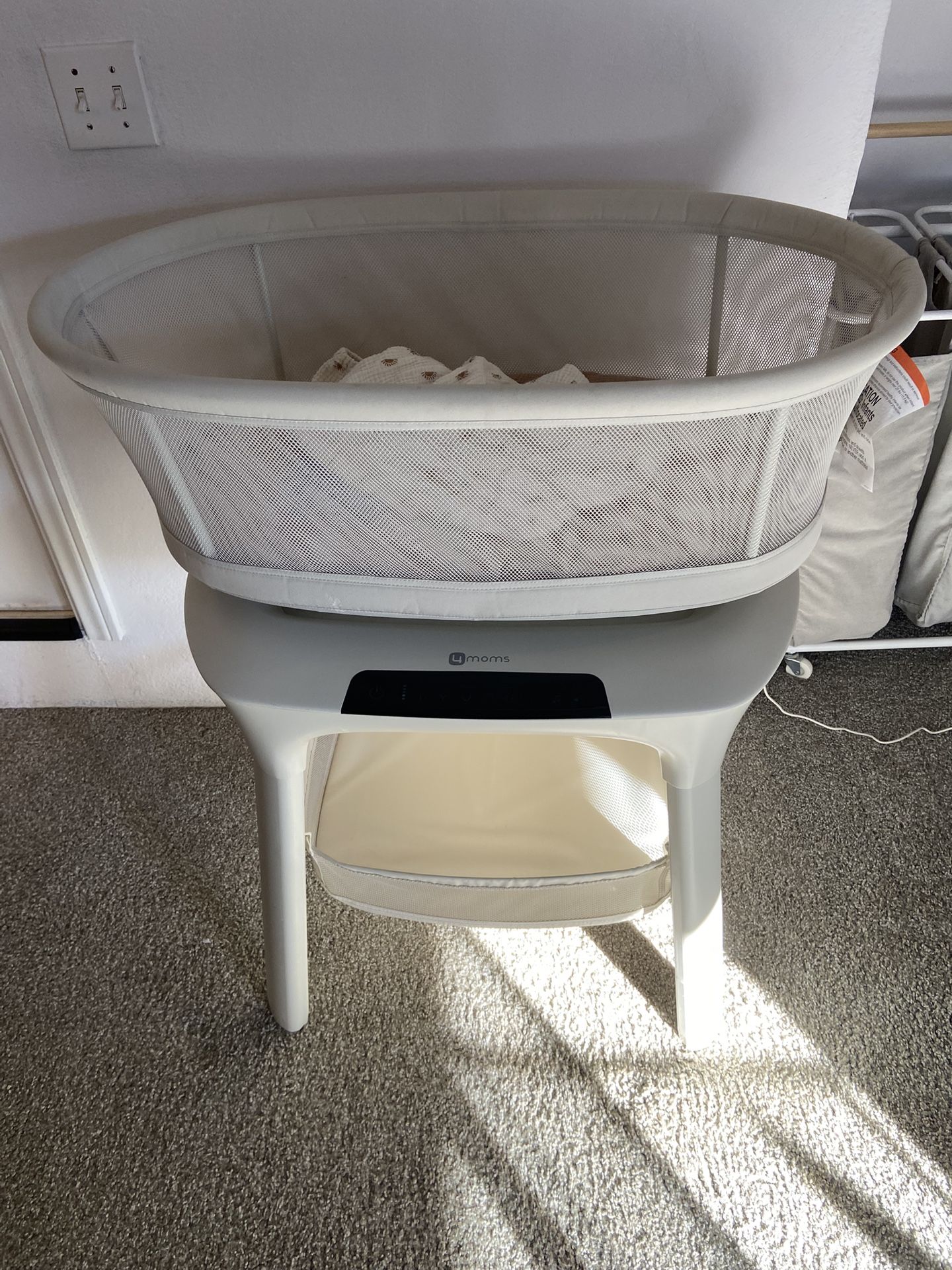 Baby Bassinet 4moms