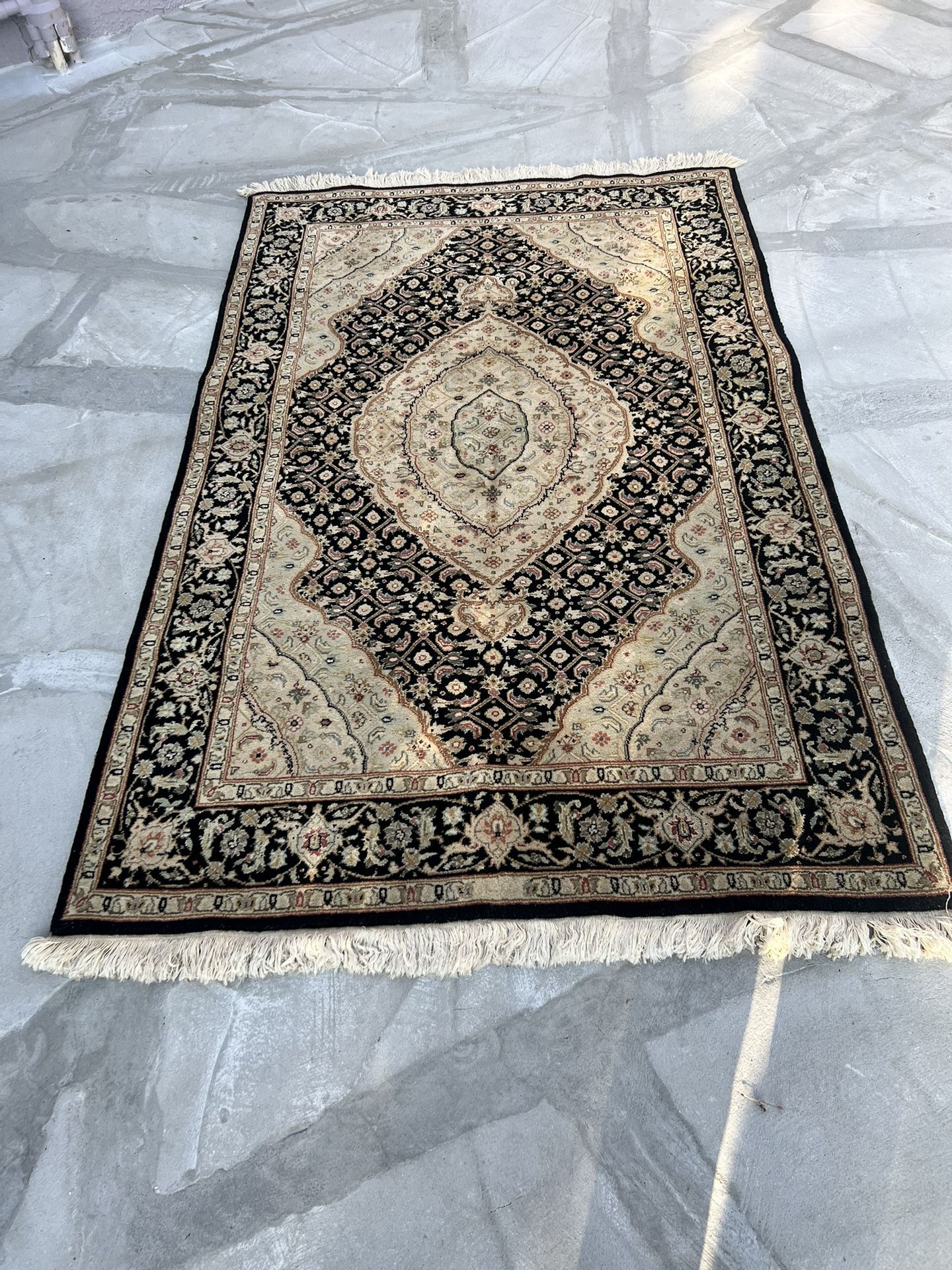 Persian Mahi Tabriz  -handmade wool