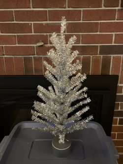 24 Inch Unlit Tinsel Christmas Tree Never Used 