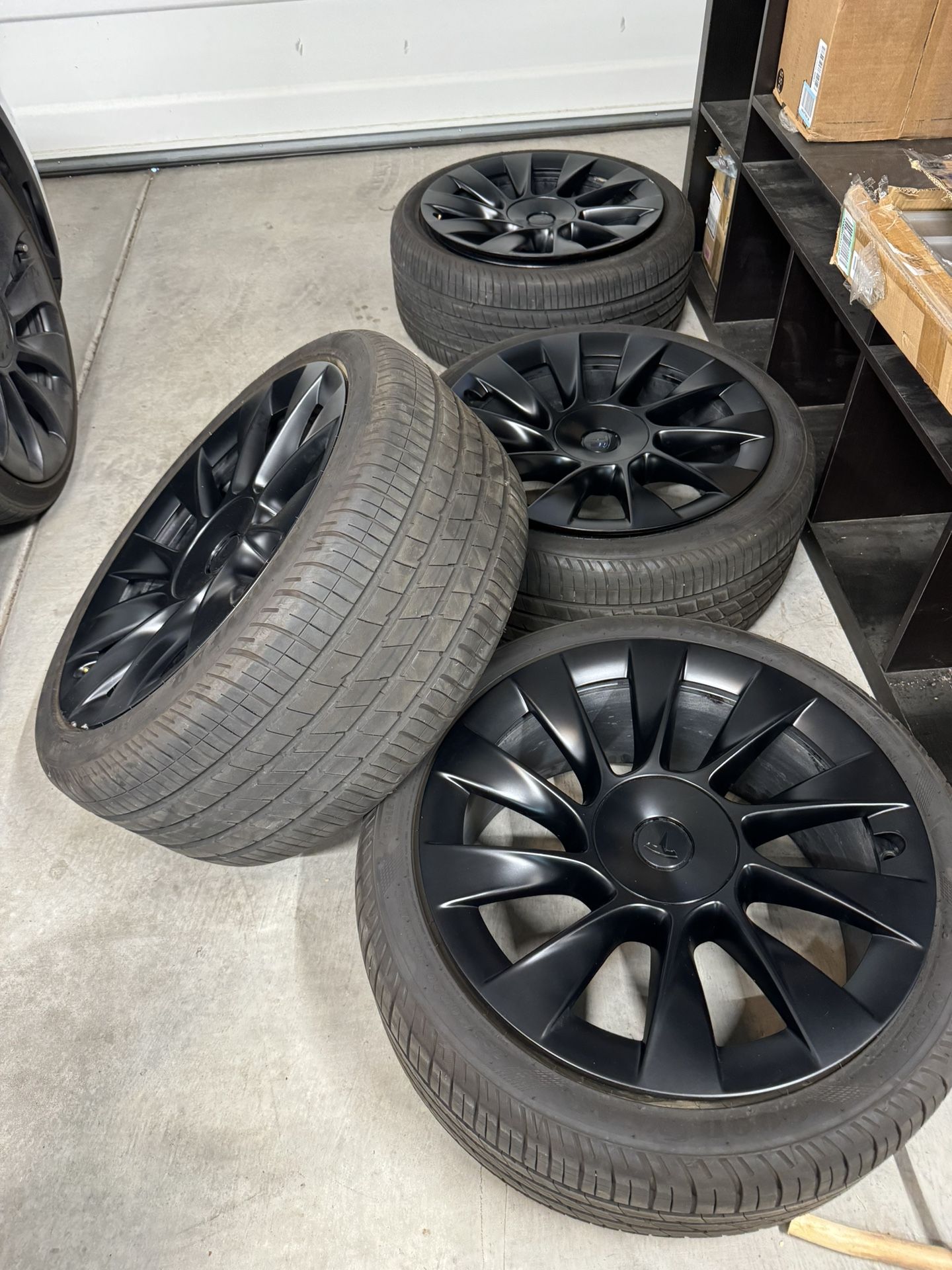 Tesla Model Y 20” Induction Wheels