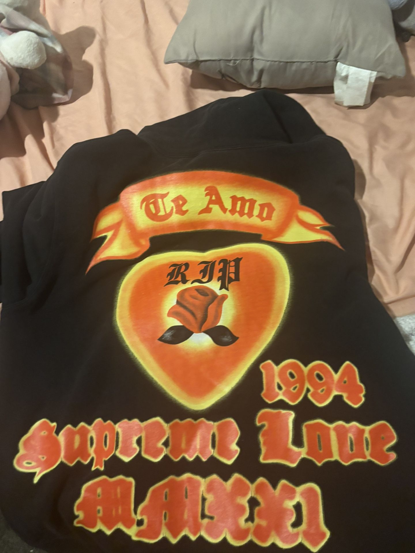Supreme Sweater