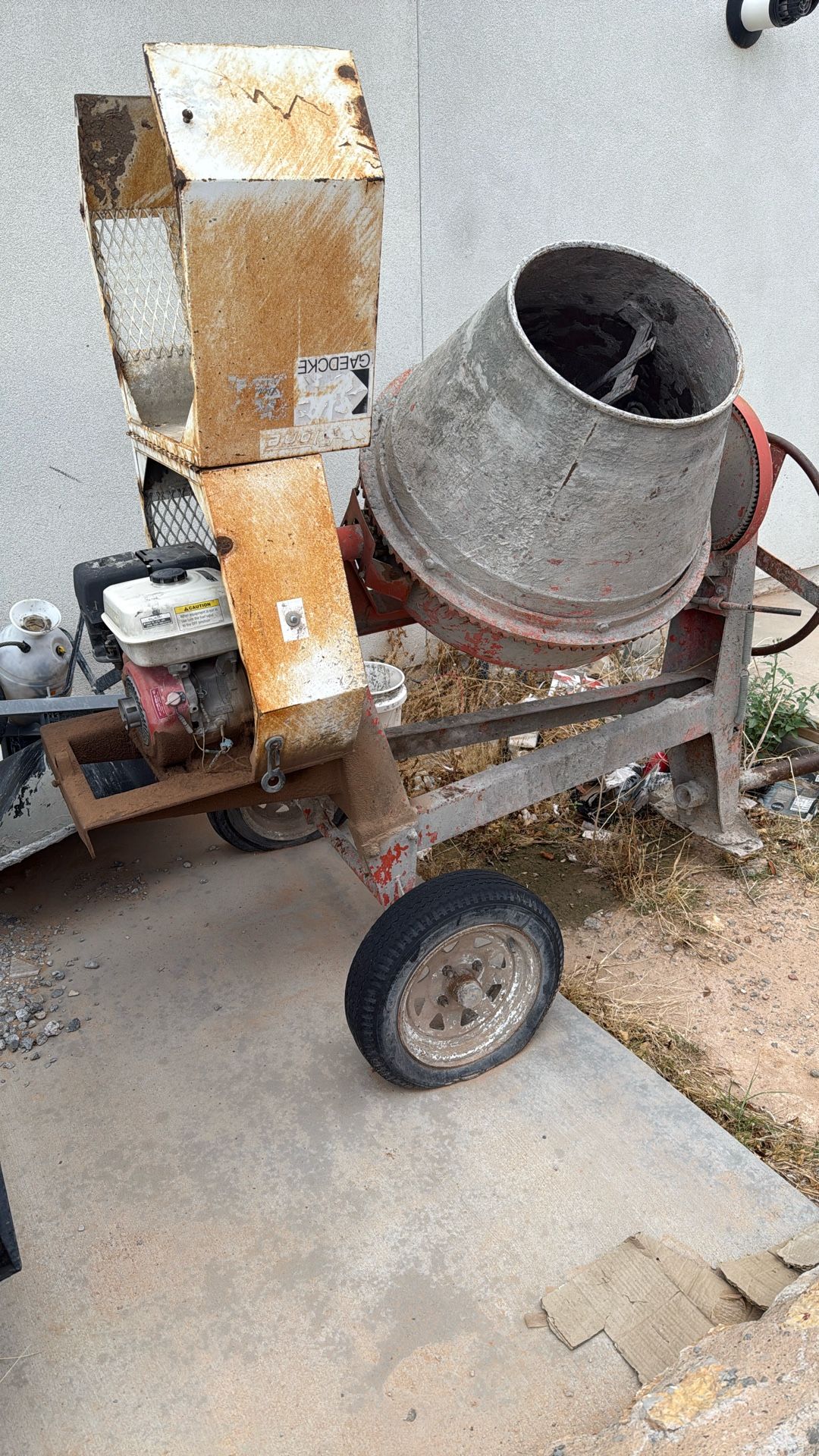 Cement Mixer. 