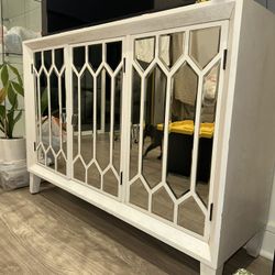 Real Wood Vintage Style Mirror/glass Cabinet. 