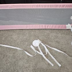 Pink Bed Gaurd 