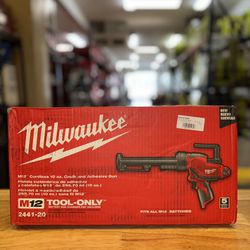 Milwaukee M12 12V Lithium-Ion Cordless 10 oz. Adhesive and Caulk Gun (Tool-Only)