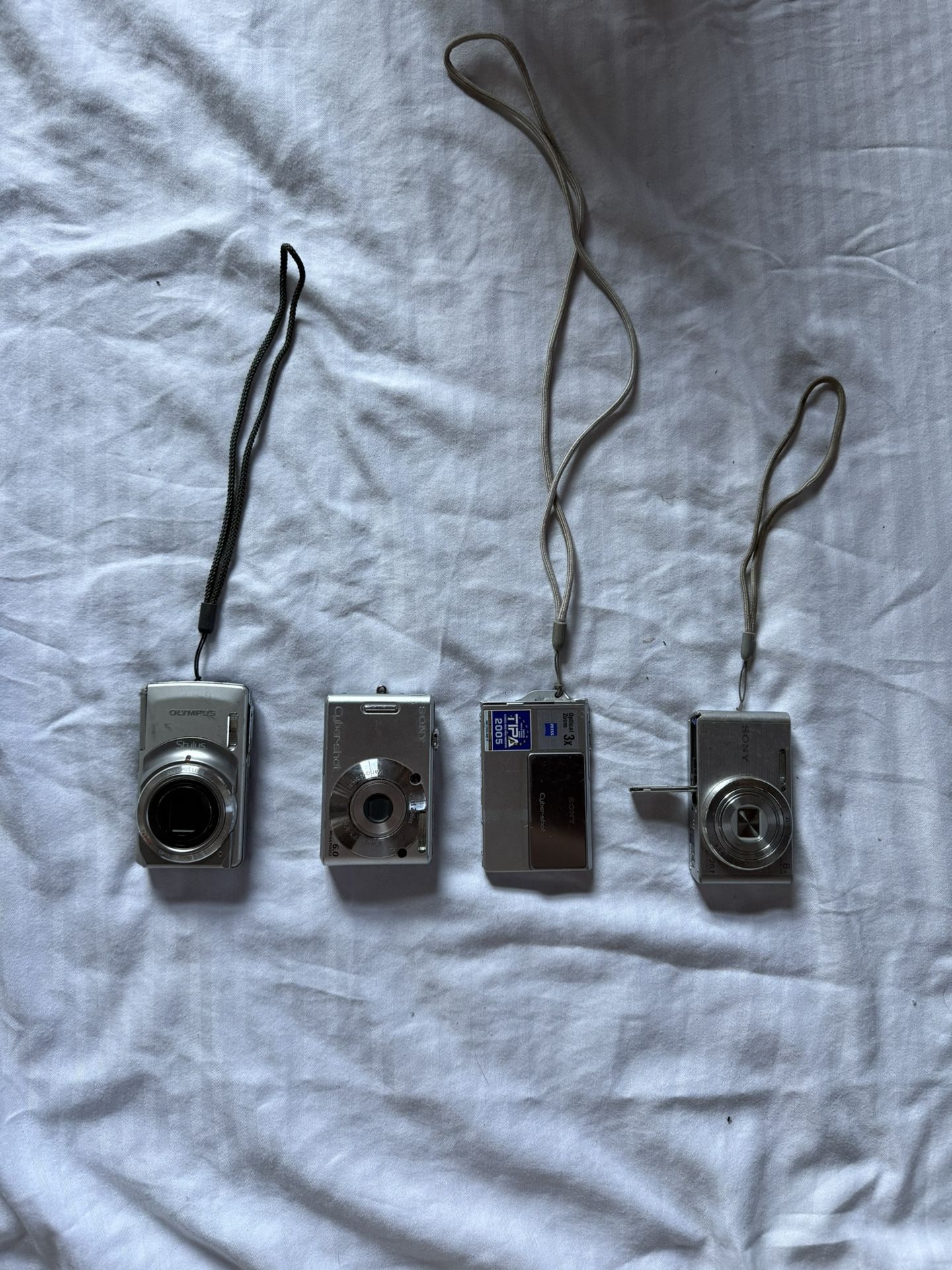 Digital Camera Bundle – Sony Cyber shot & Olympus – Retro Tech Lot