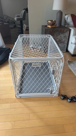 Gardner Pet White Wire Dog Crate