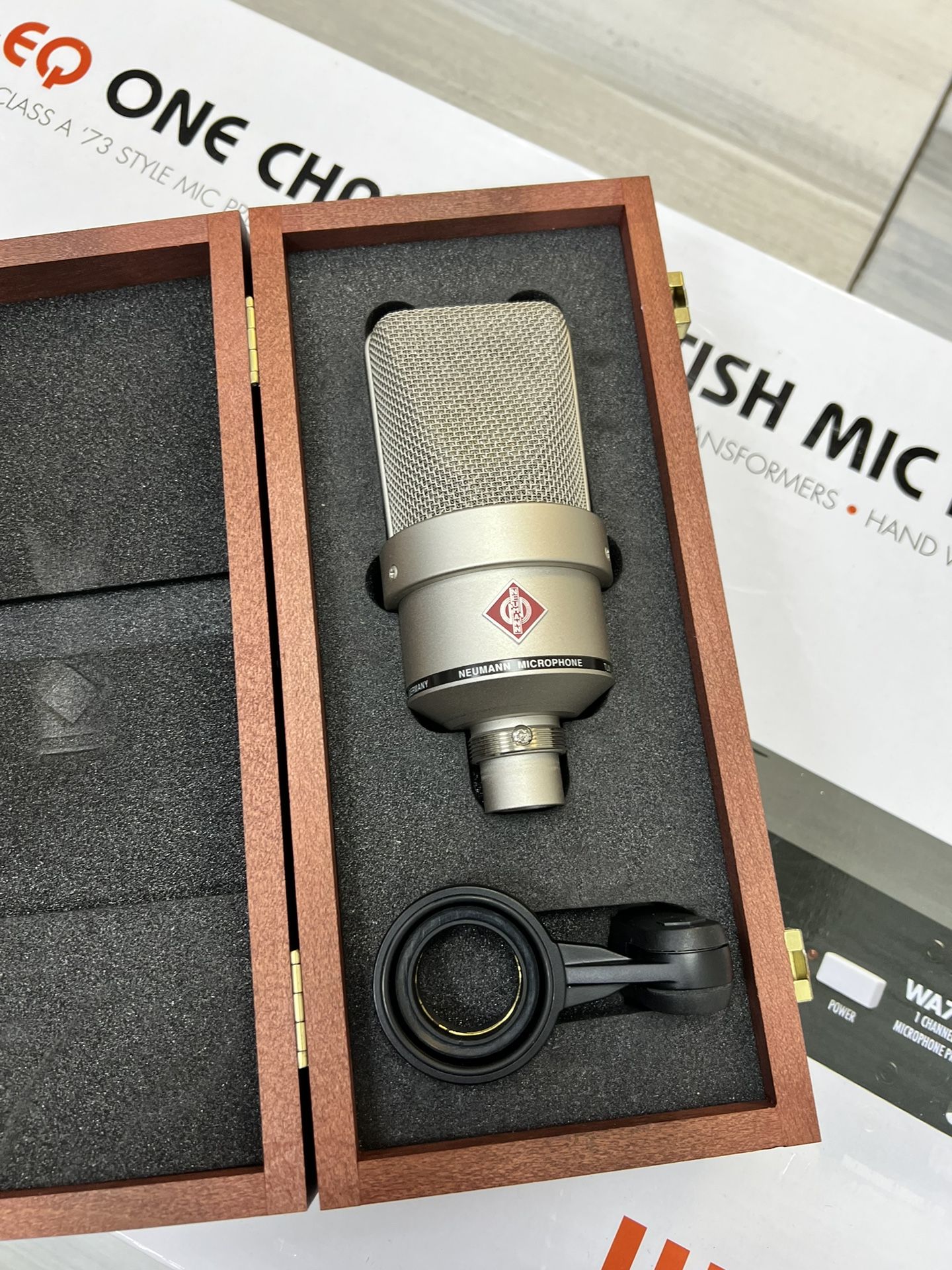 Neumann TLM 103 & WA73-EQ Mic pre
