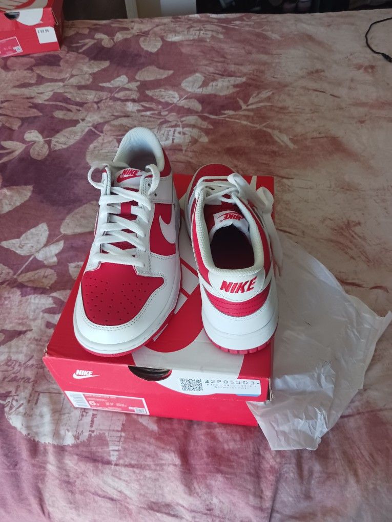 Nike Dunk Low