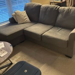 Couch With Chaise Free Decorative Pillows Included