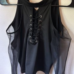 Cute Goth Gothic Lace Up Flowy Sheer Sleeves Crop Top Size Large killstar hot topic inspired open shoulder grunge alternative witchcore