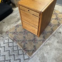 2 Drawer file Cabinet 