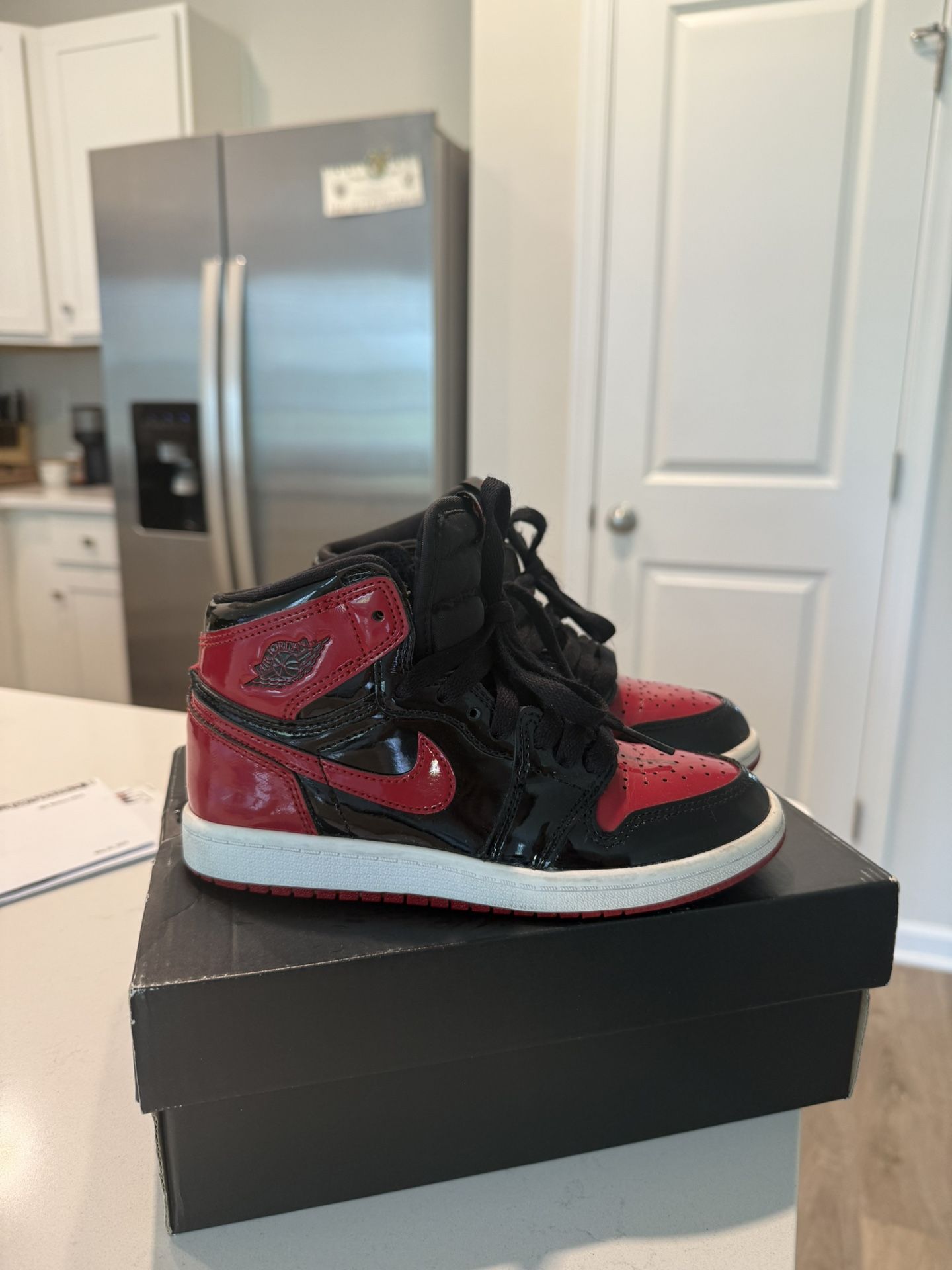 Jordan 1s Retro High Patent Bred