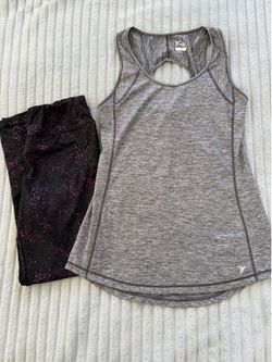Women’s leggings and tank top