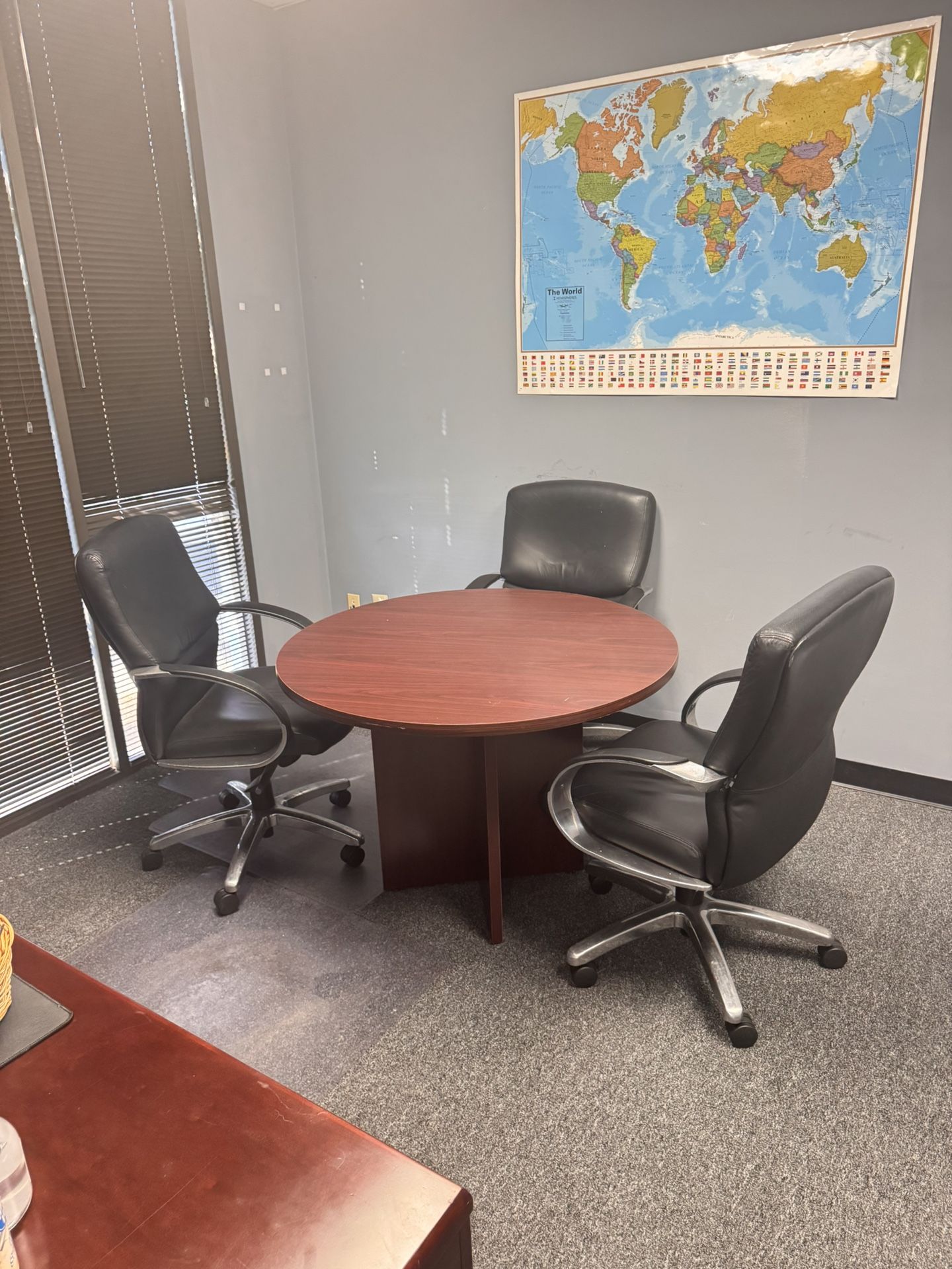 Office Furniture For Sale $50 Desk $25 Chairs