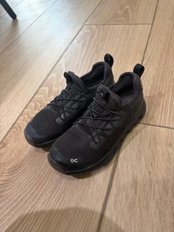 Kids on cloud sneakers size 13
