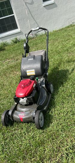 Honda self-propelled lawnmower