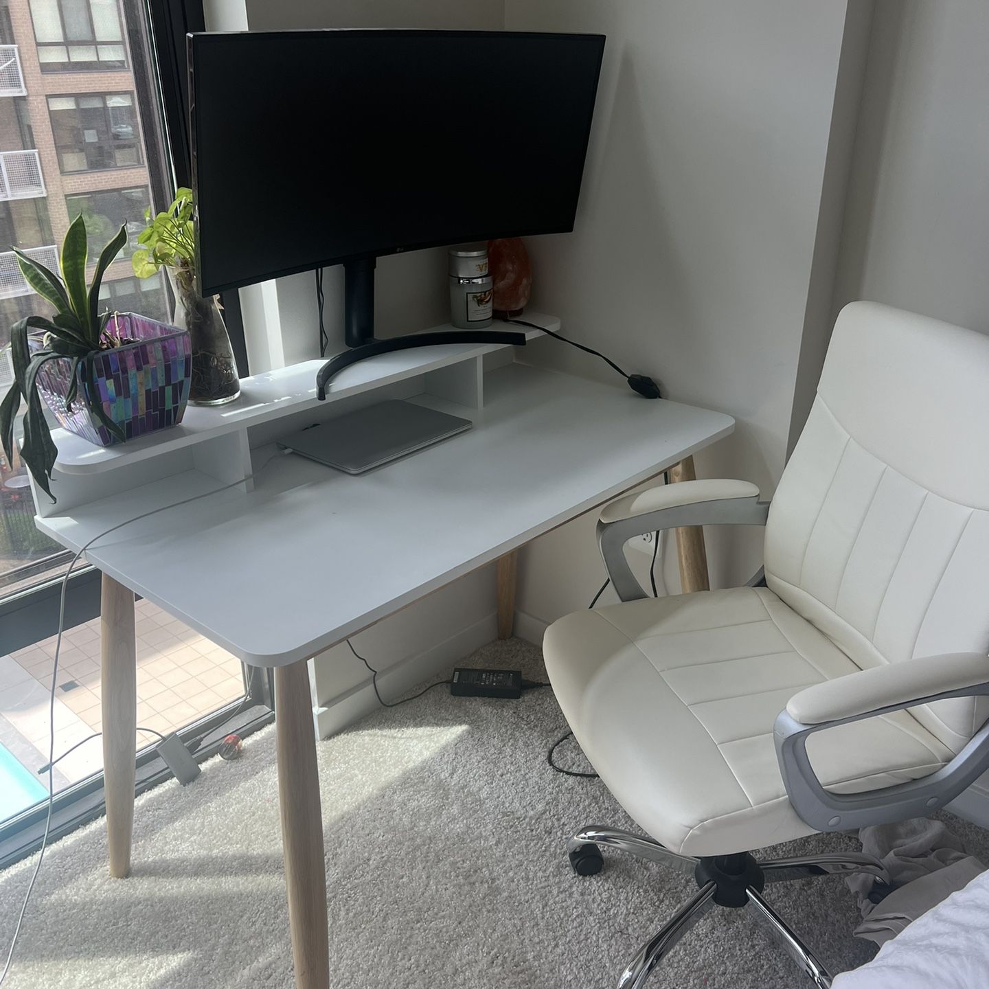 White Wooden Desk And White Comfortable Desk Chair