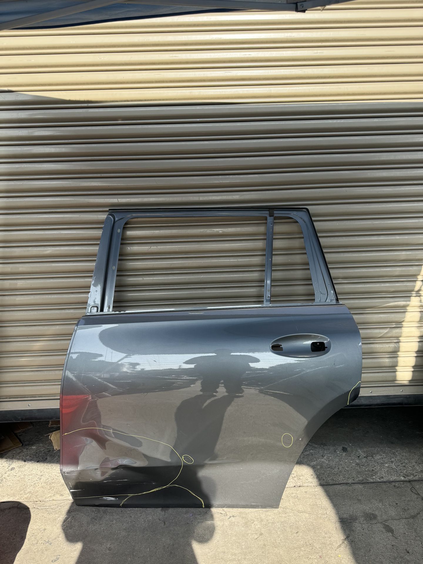 2020- 2023 MERCEDES BENZ GLS LEFT REAR DOOR SHELL OEM