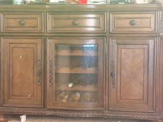 wine cabinet