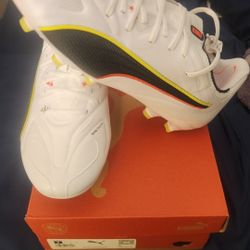 PUMA King 20 Ultimate