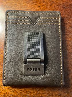 Fossil clip wallet