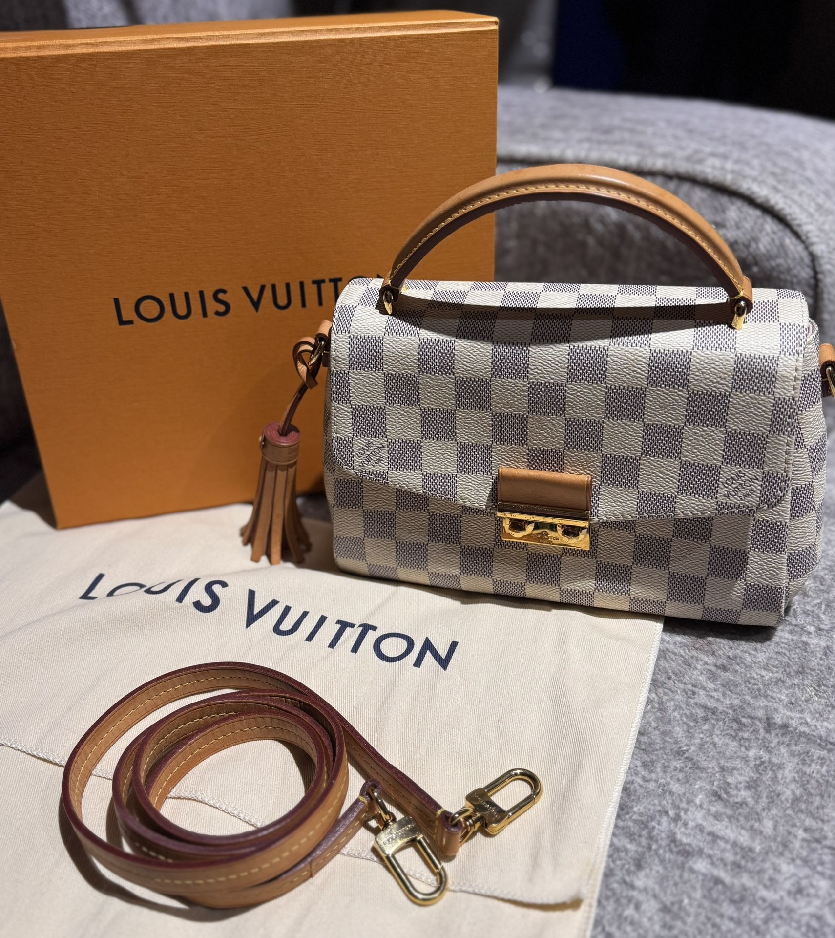 LV  