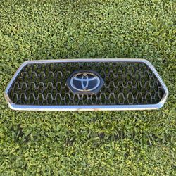 TOYOTA TACOMA 3rd GEN OEM GRILL