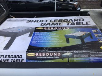 Shuffleboard table