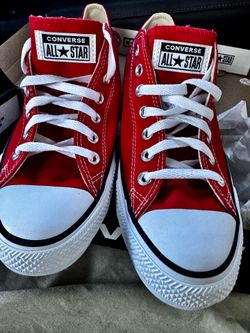 New in boxConverse AllStars / Red Size 9.5 men /11.5 women