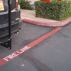 Heavy-duty Hitch-mounted BIKE RACK - Holds Up To 4 Bikes