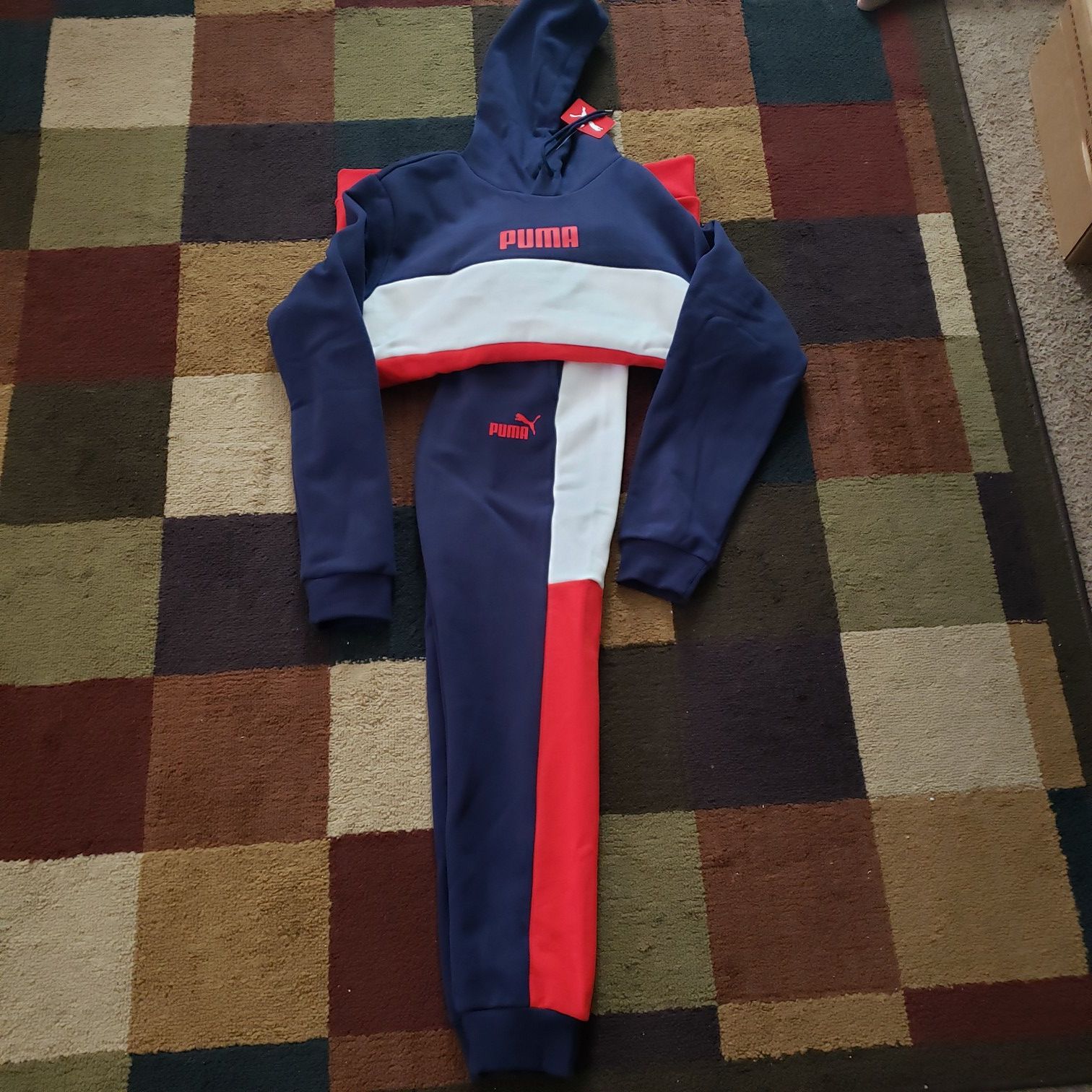 Puma Jogger Fit. Pants S. Hoodie M. Brand New.