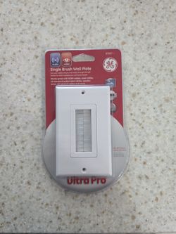 GE Single Brush Wall Plate