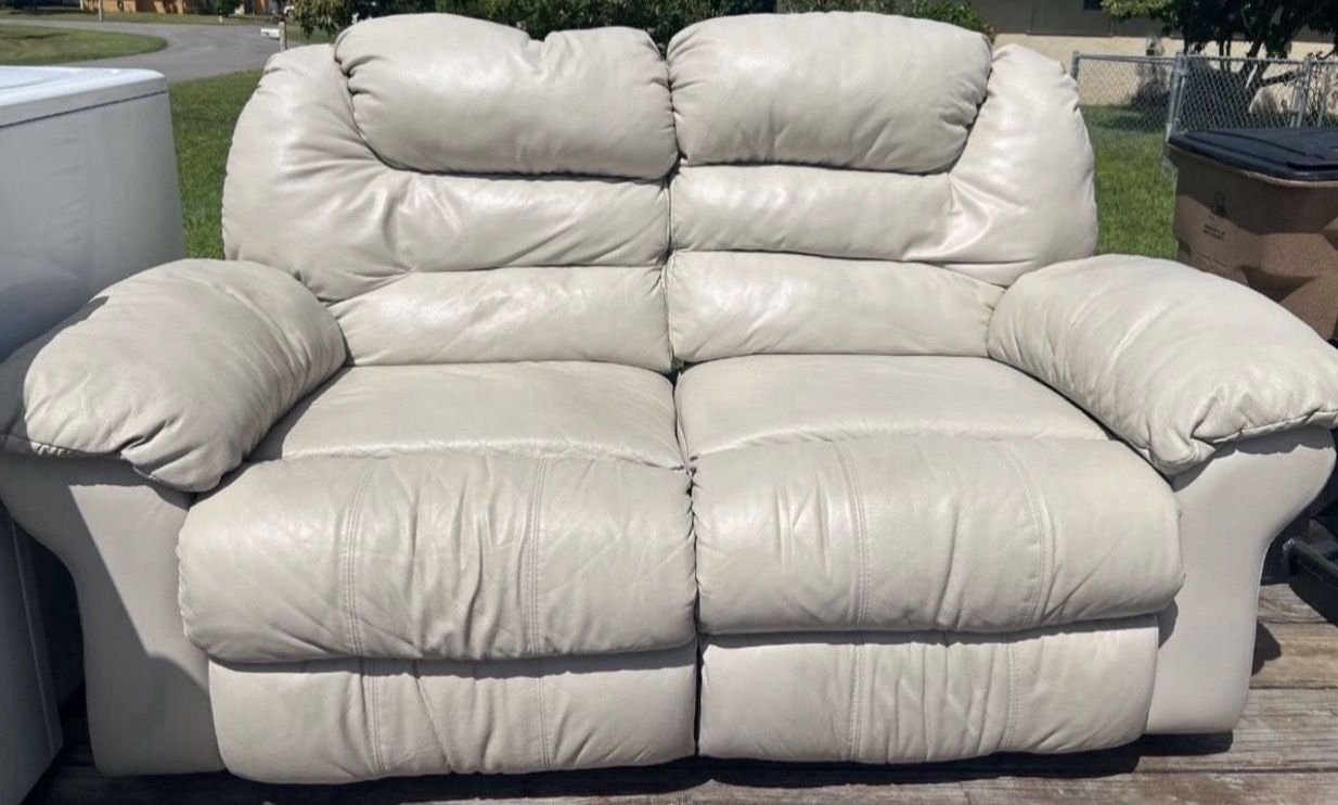 Leather Sofa With Recliner