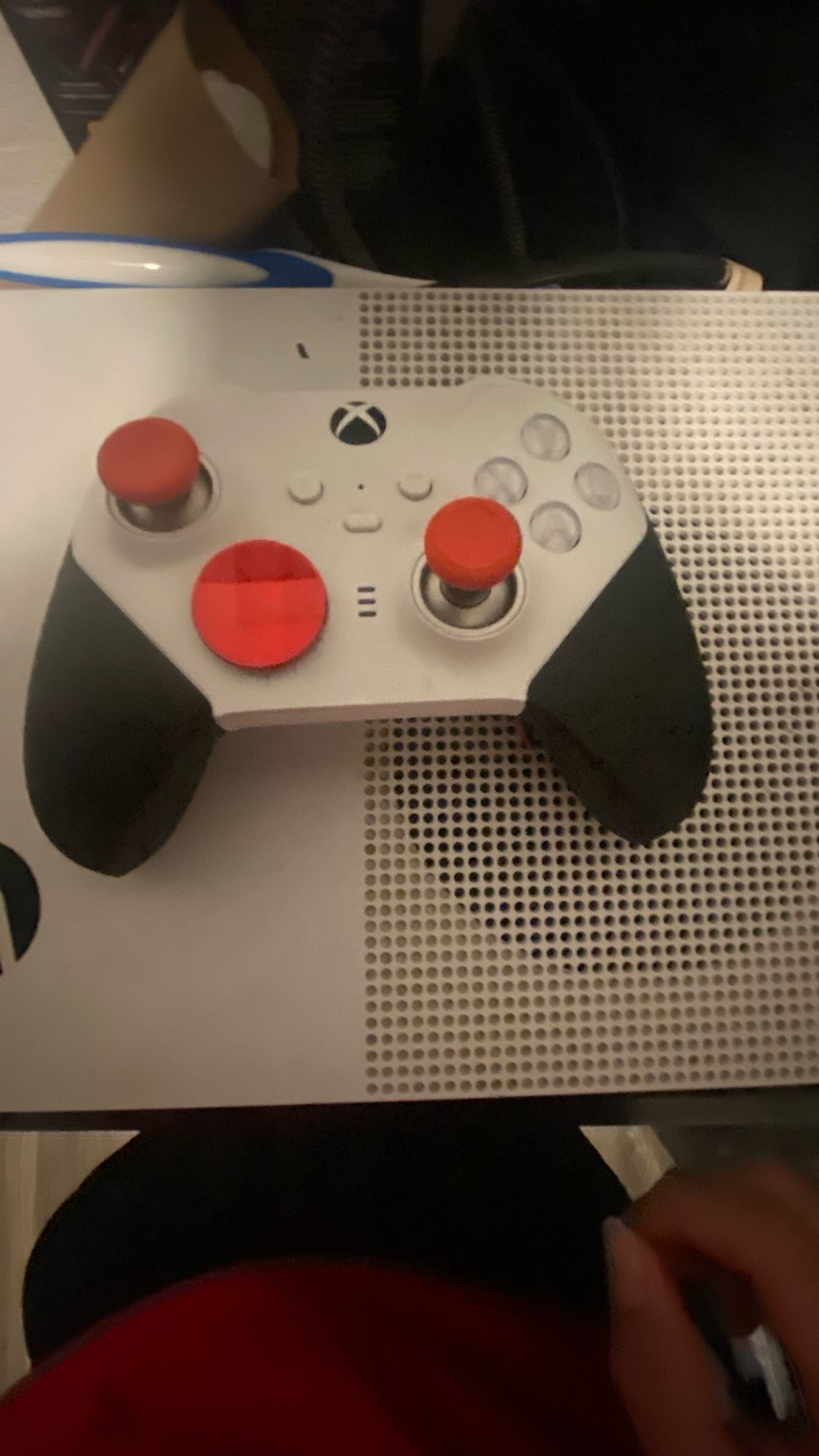 Xbox Pro Controller Comes With New Attachments