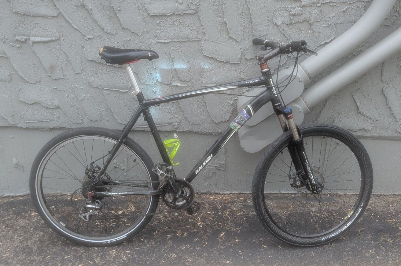 Raleigh Talus Hard Tail Mountain Bike