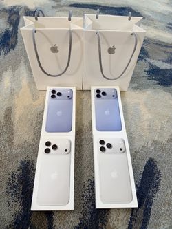 Five 18 Pro Max 256g. 3 Glacier Blue 2 Silver  unlock for all carriers have receipt $1,565