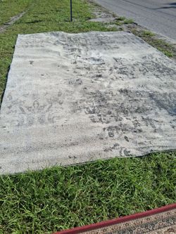 VERY NICE LARGE  10 BY 14 AREA RUG