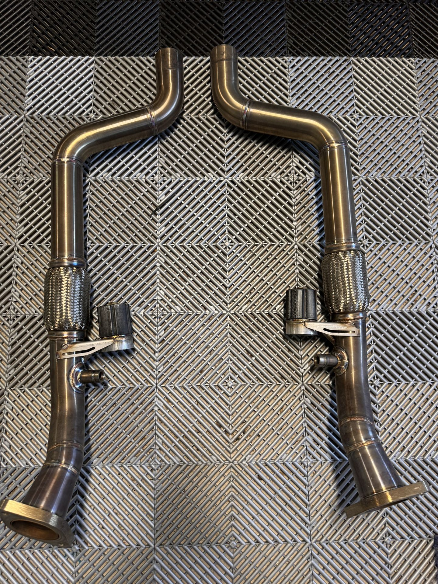 Ford Mustang Shelby GT350 Race Pipes