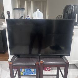 Selling 32” Tv!!!!
