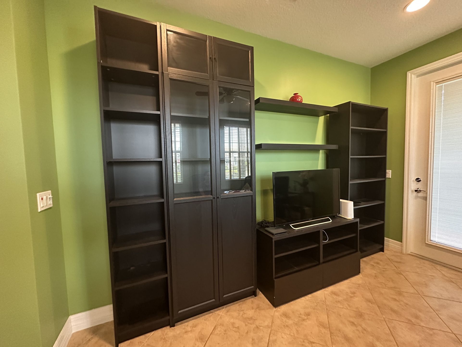 Book Shelves And Decorating Shelves Set