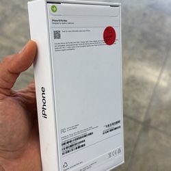 iPhone 16 pro max 256GB Locked