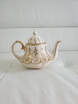 Vintage Tea Kettle Sadler England