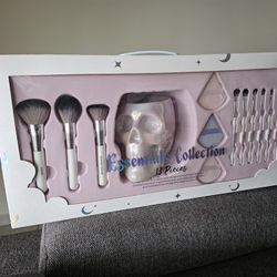 Brush Makeup Skull Collection