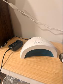 SUNUV UV LED Nail Lamp – Like New