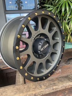 18” ‘METHOD WHEELS 8 lug rims