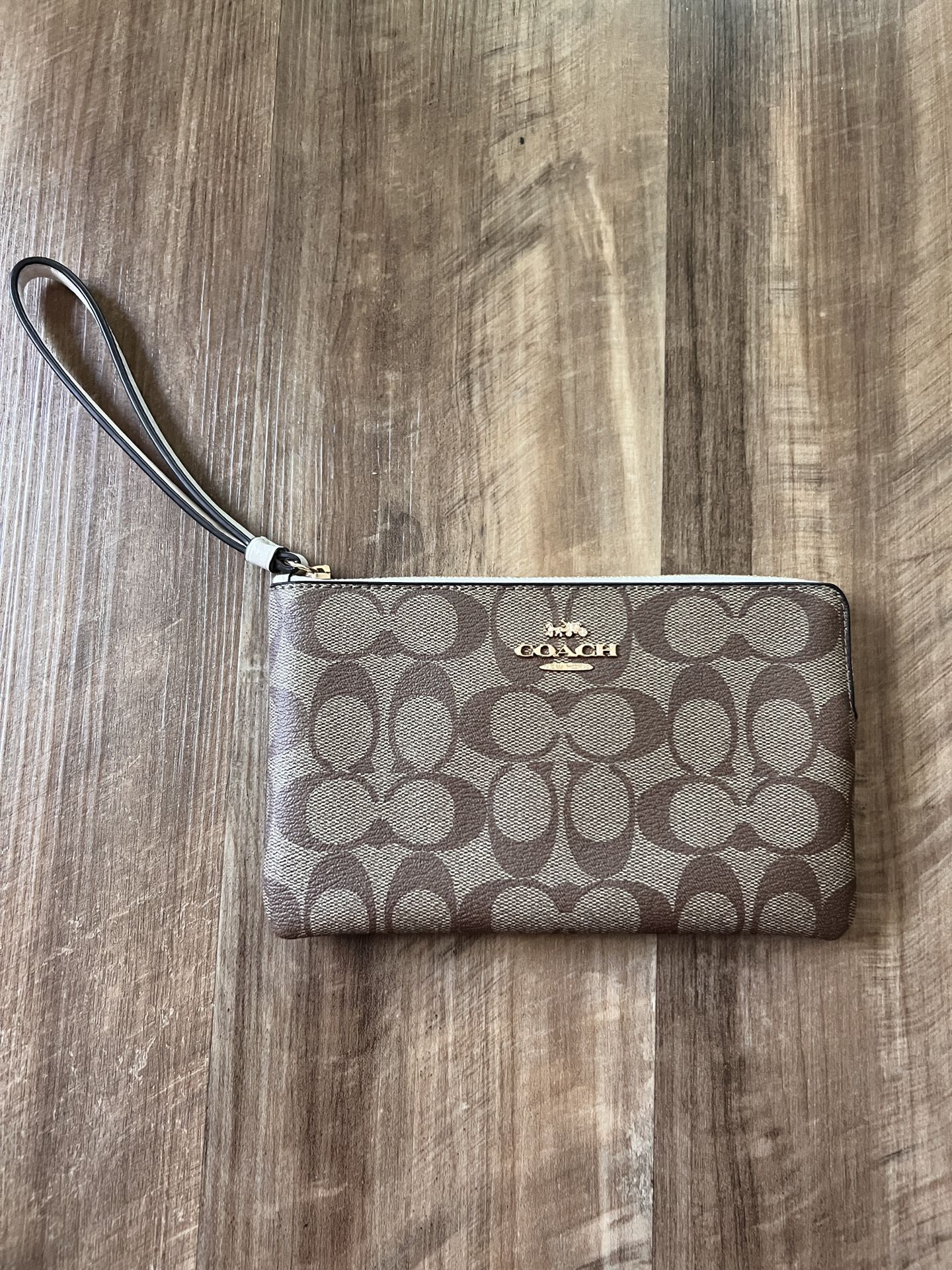 Nice Brown Coach Hand Bag